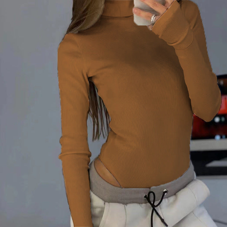 Damen Langärmliges Oberteil mit hohem Kragen und modernen Cut-Outs ModeGeist