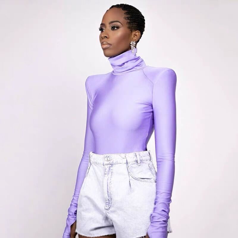 Damen eleganter Rollkragen-Bodysuit aus bequemem Stretch-Material ModeGeist