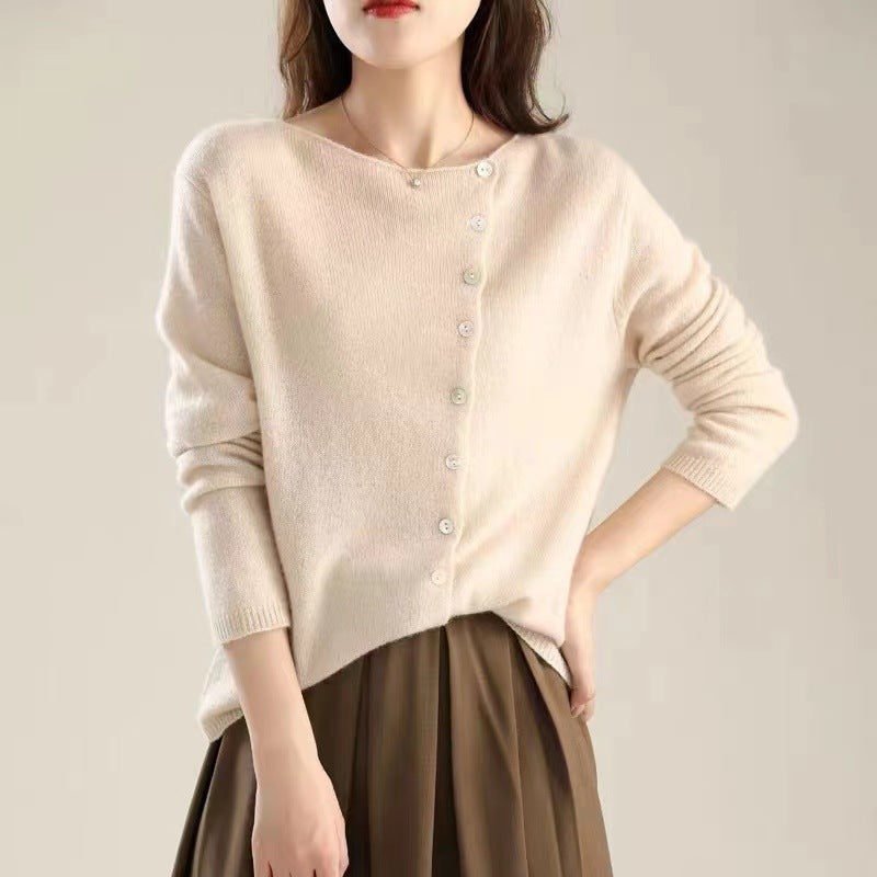 ModeGeist | Klassischer Langarmpullover mit Knöpfen