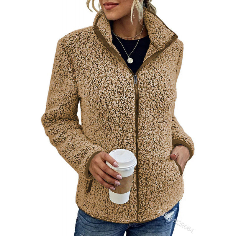 Damen flauschige Fleecejacke mit hohem Kragen und seitlichen Taschen ModeGeist