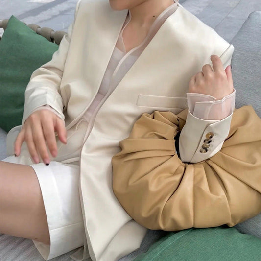  - MODEGEIST