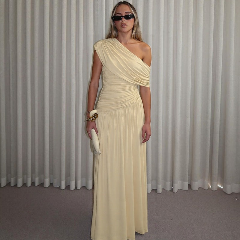 Elegantes Wickel-Maxikleid für Damen mit asymmetrischem Trägerdesign und raffinierten Rüschen - MODEGEIST