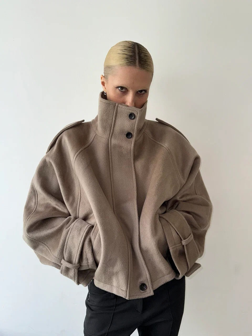 Damen Oversized Wolljacke mit elegantem Schnitt und praktischen Taschen ModeGeist