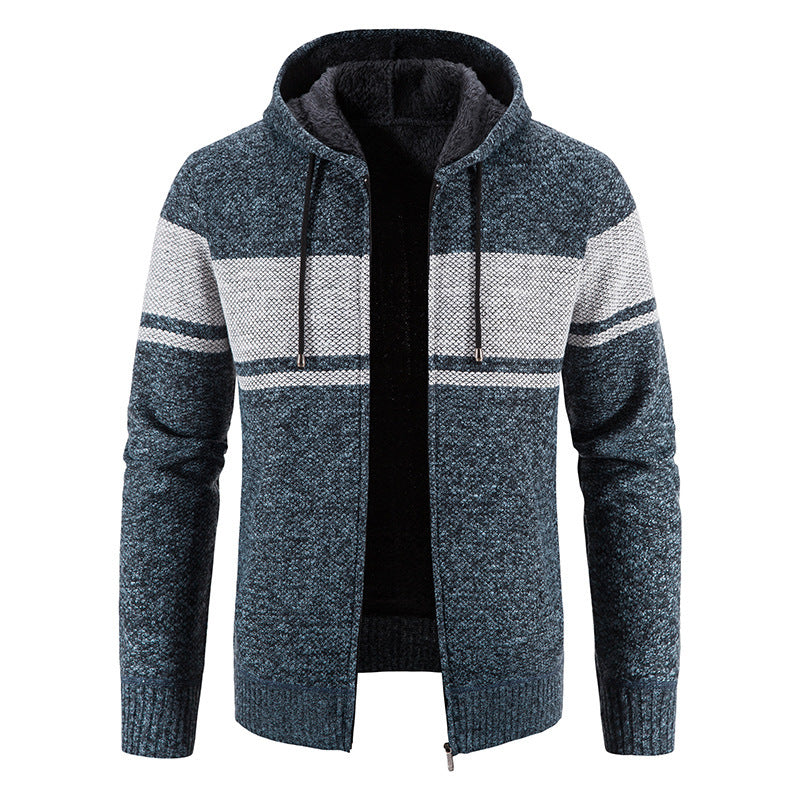 Herren Strickjacke mit Kapuze und kontrastierendem Streifenmuster ModeGeist