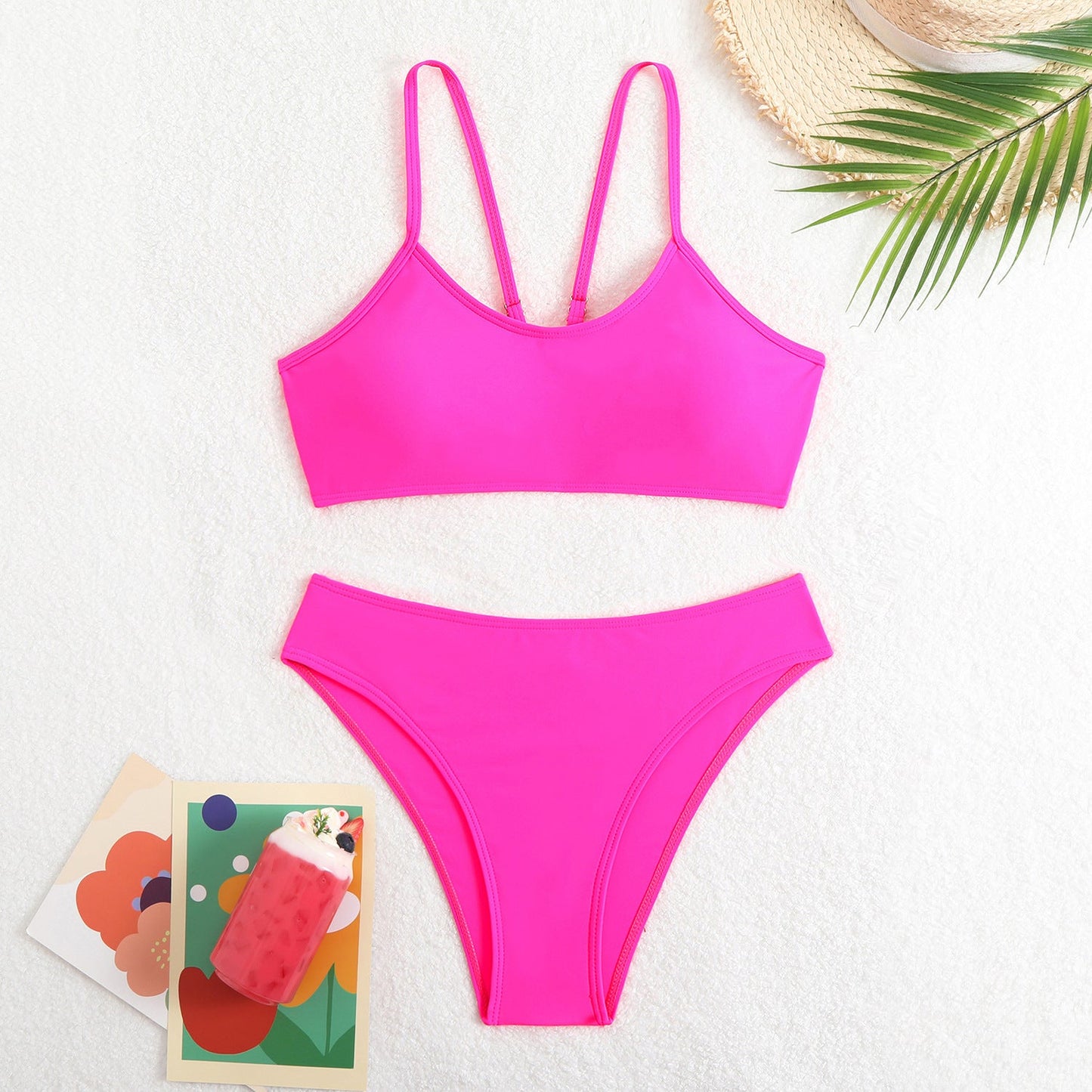 Minimalistischer Damen-Bikini (hochgeschnitten) von MODEGEIST