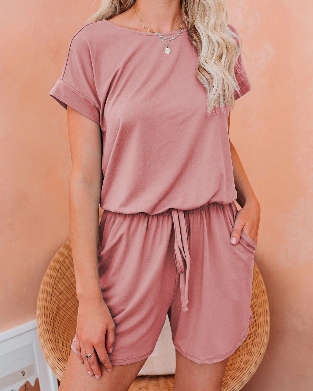 Bequemer Damen-Jumpsuit mit Gummibund und Taschen von MODEGEIST