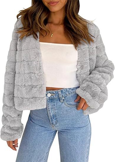 Damen Flauschige Kurzjacke im modernen Design ModeGeist