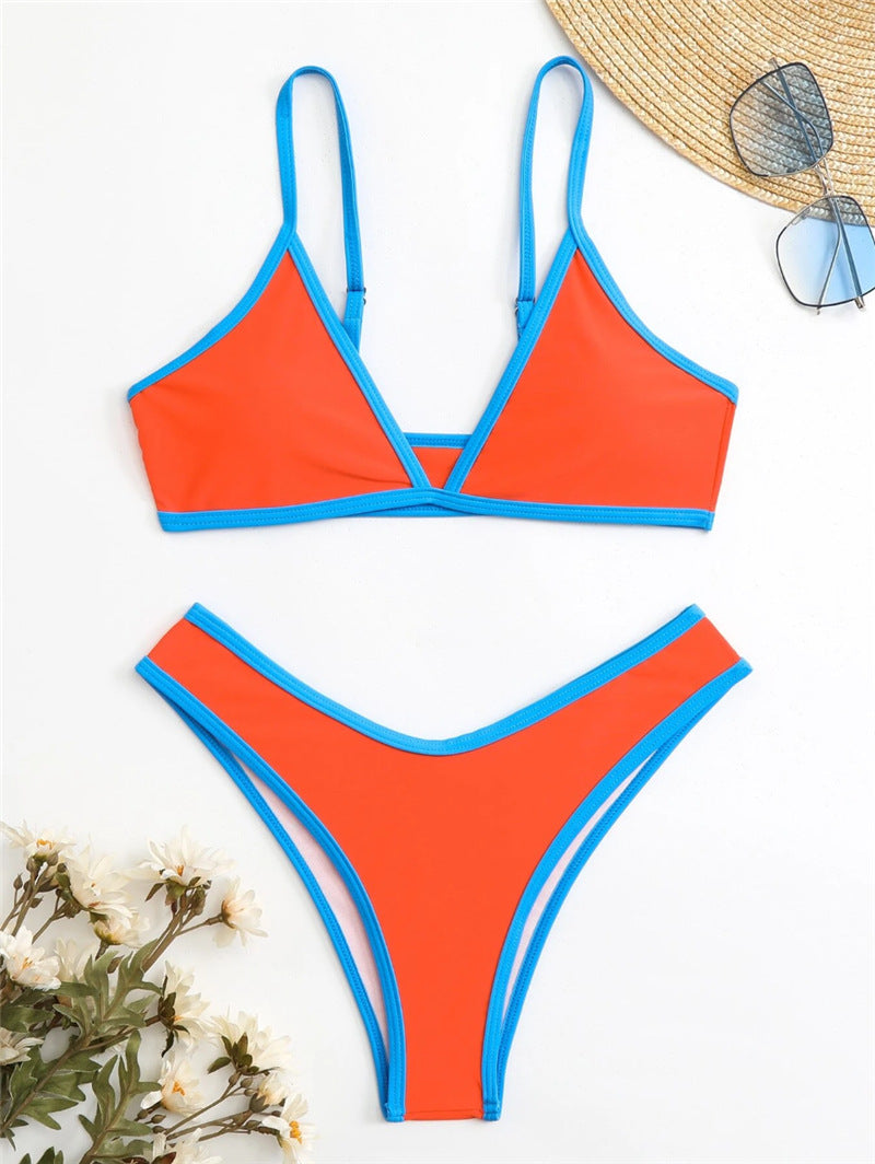 Moderner Damen-Bikini mit Dreiecks-Oberteilen und Kontrastdetails