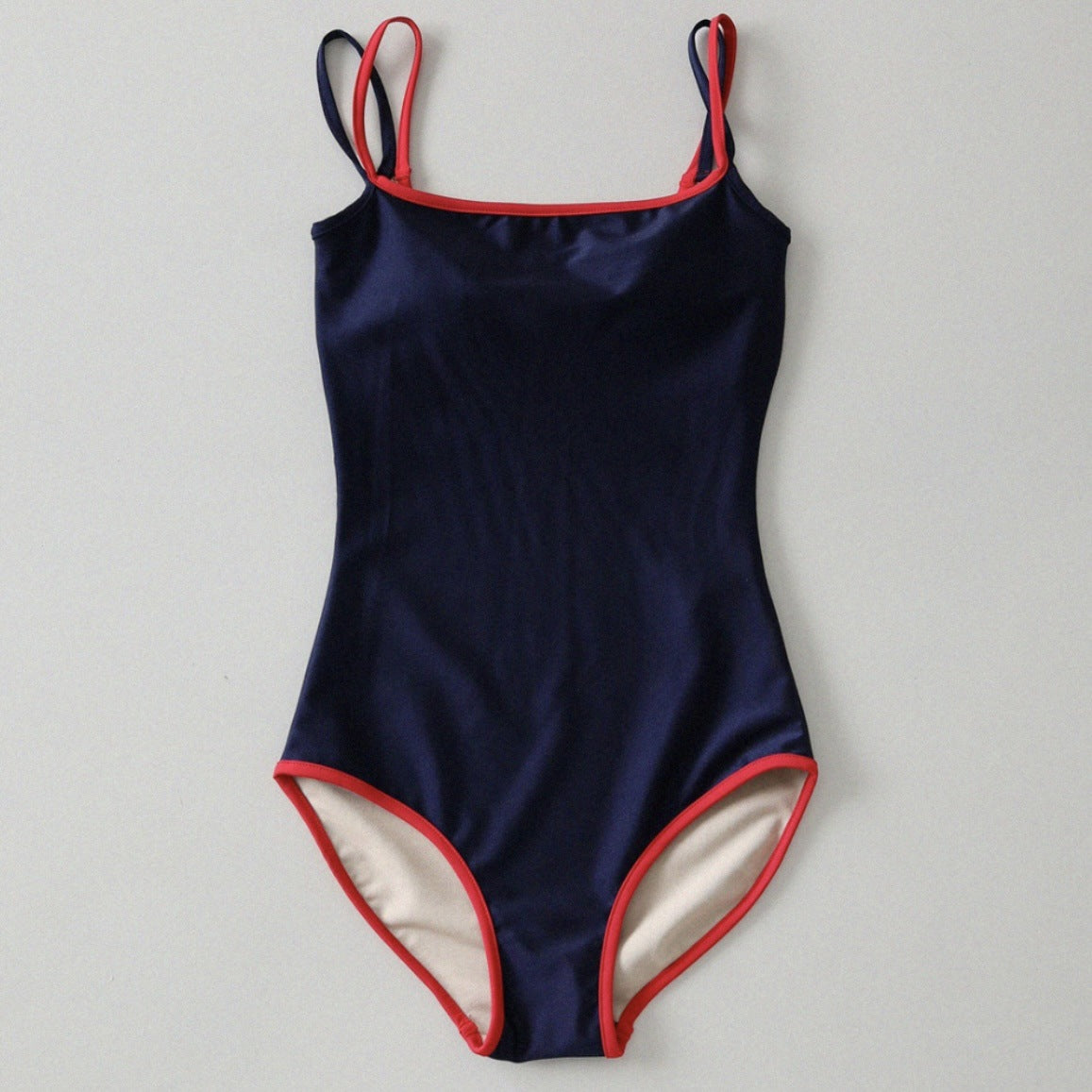 Elegante Damen Bademode MODEGEIST
