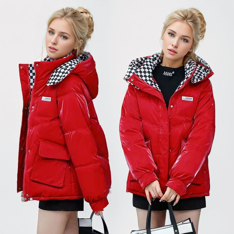 Damen modische glänzende Steppjacke mit hochschließendem Kragen und praktischen Taschen ModeGeist