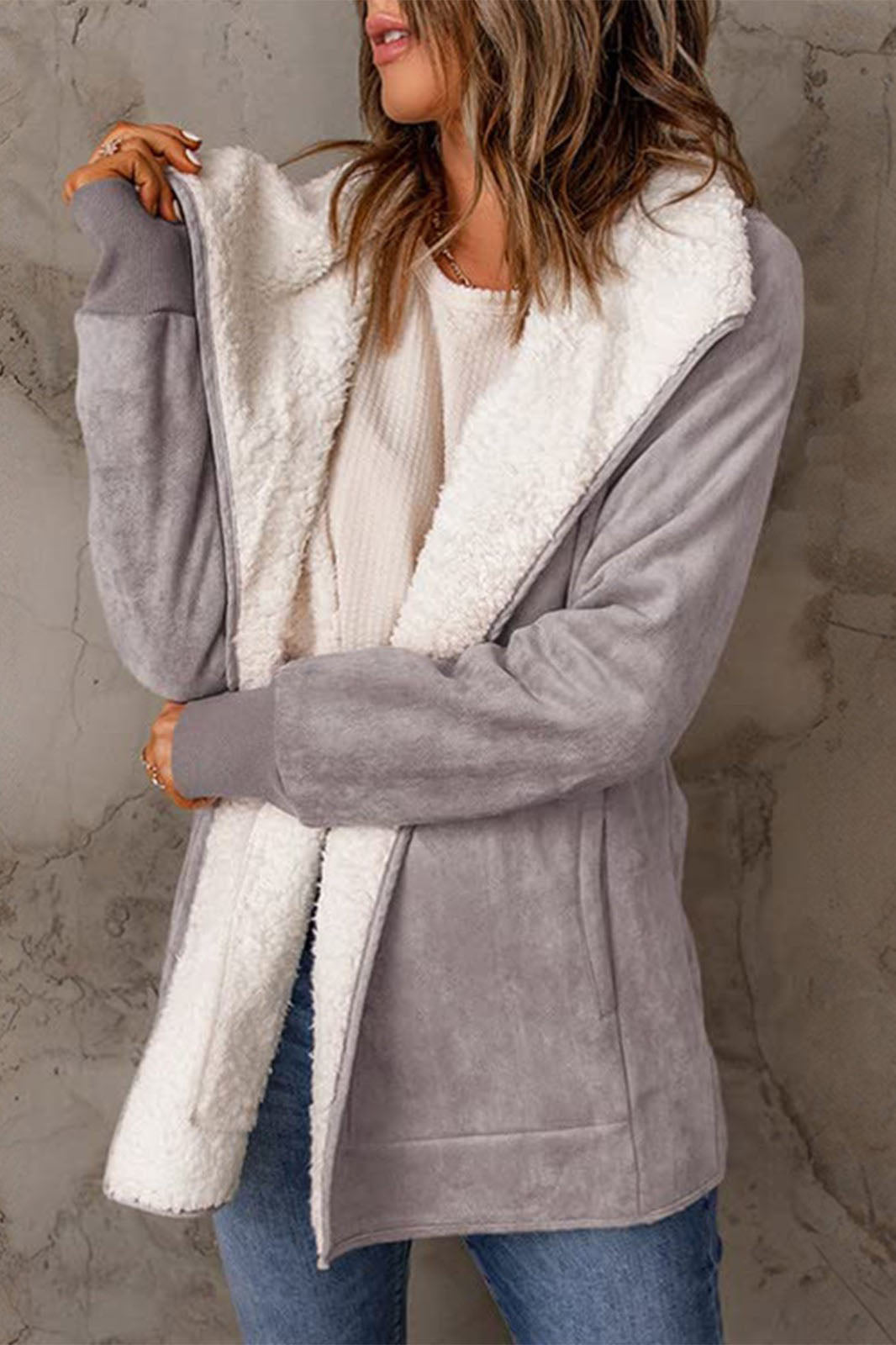 ModeGeist | Revers Wildleder und Schafswolle Thermojacke
