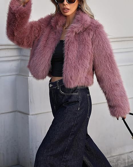 Damen Kurze Kunstpelzjacke mit weichem Fell und eleganter Silhouette ModeGeist