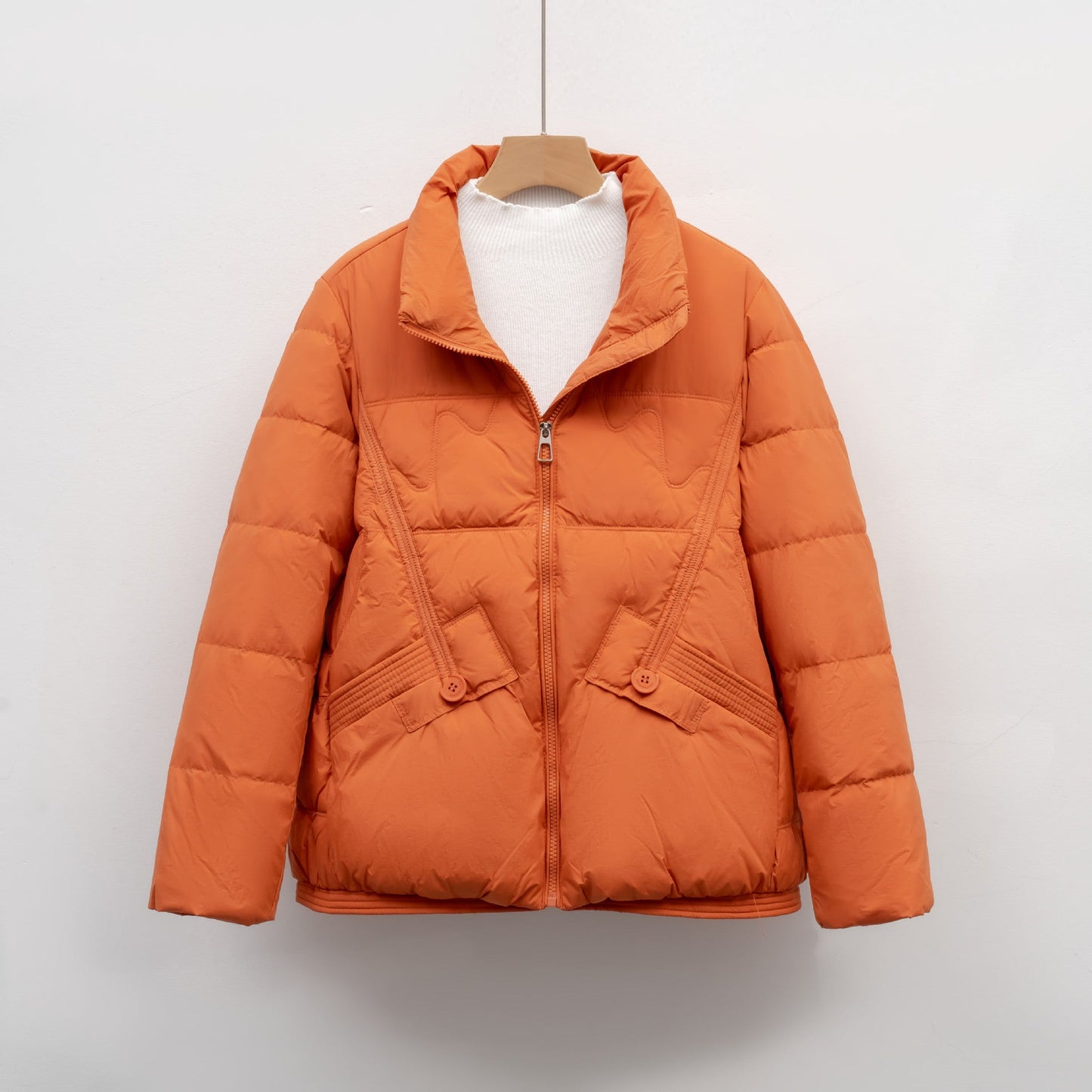 Damen gesteppte Winterjacke mit praktischen Taschen und hohem Kragen ModeGeist