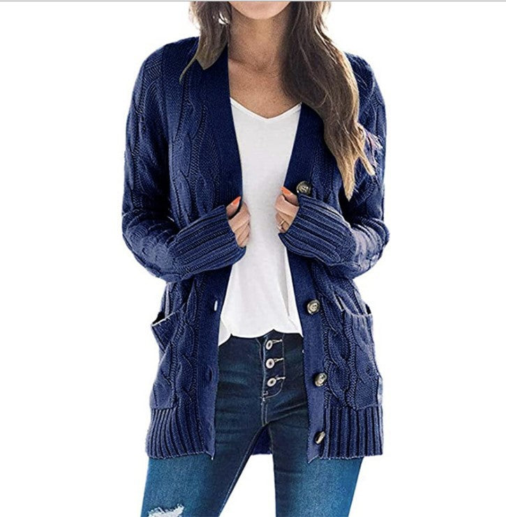 Damen Strickjacke mit Kabelmustern und großen Knöpfen ModeGeist