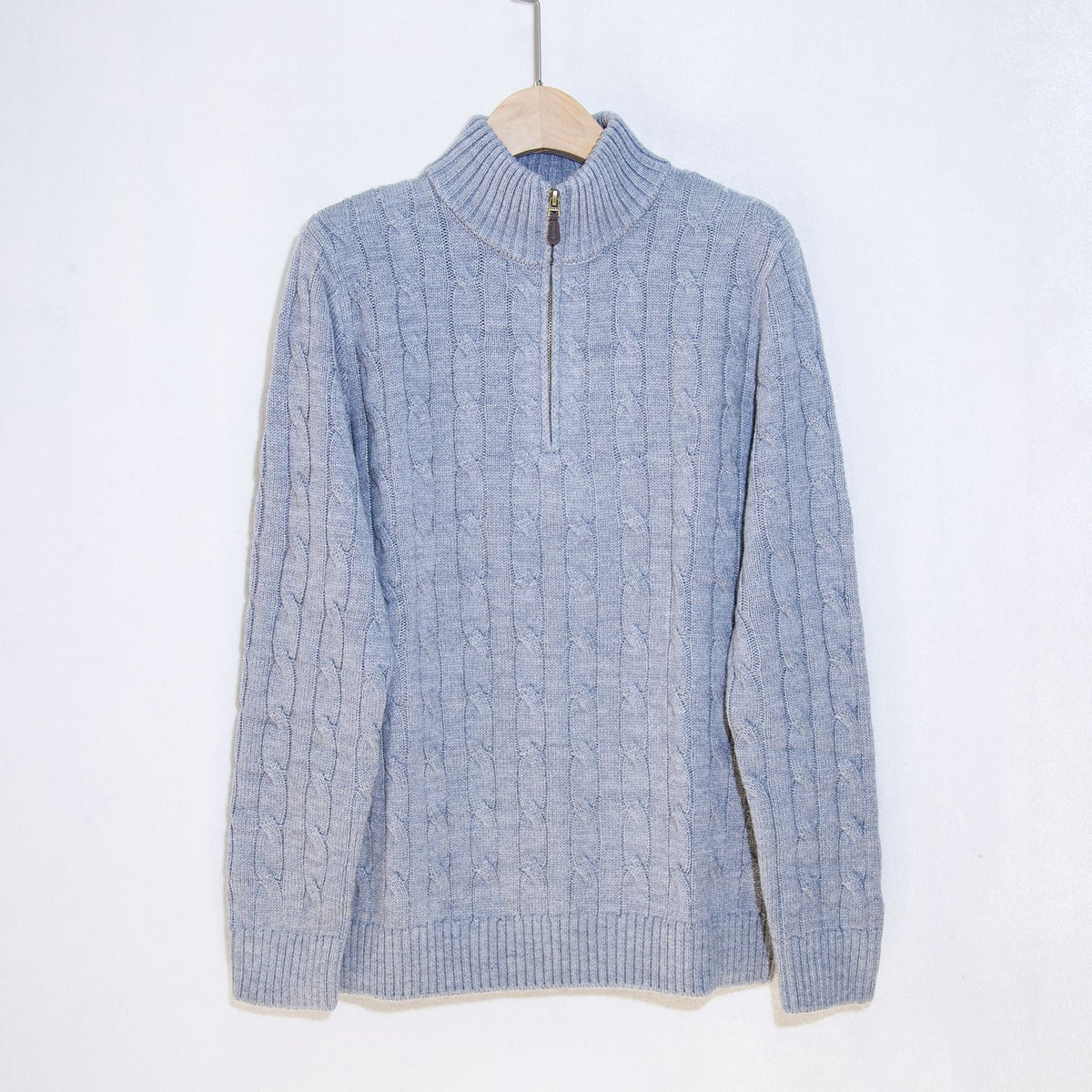 Herren eleganter Strickpullover mit halbem Reißverschluss und Zopfstrickmuster ModeGeist
