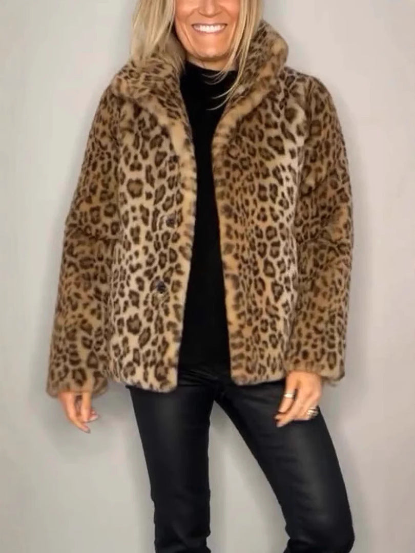 ModeGeist | Mantel - Kunstpelz - Oversized Fit - Reverskragen - Leopardenprint
