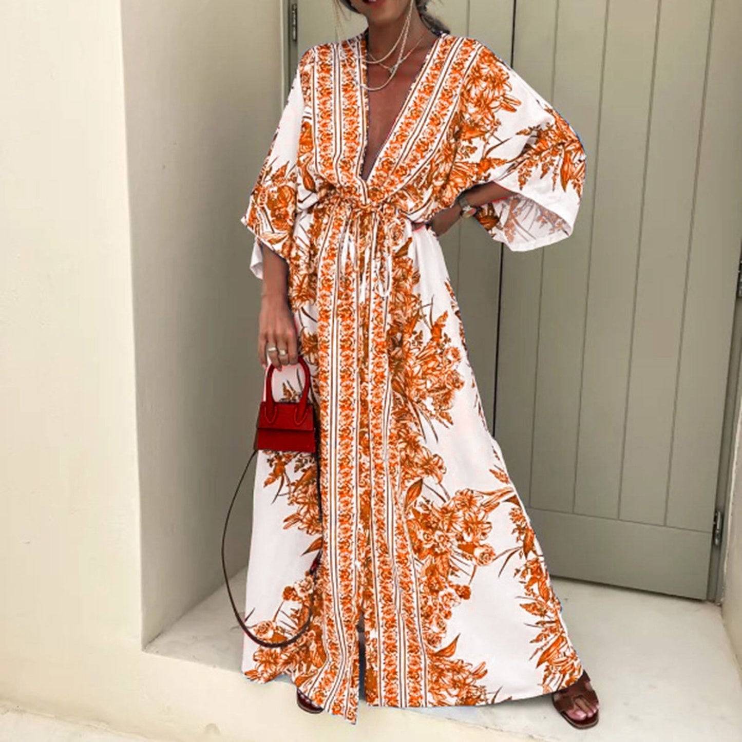 Eleganter Damen-Kaftan mit luftigem Schnitt, Blumenmuster und edlen Details von MODEGEIST