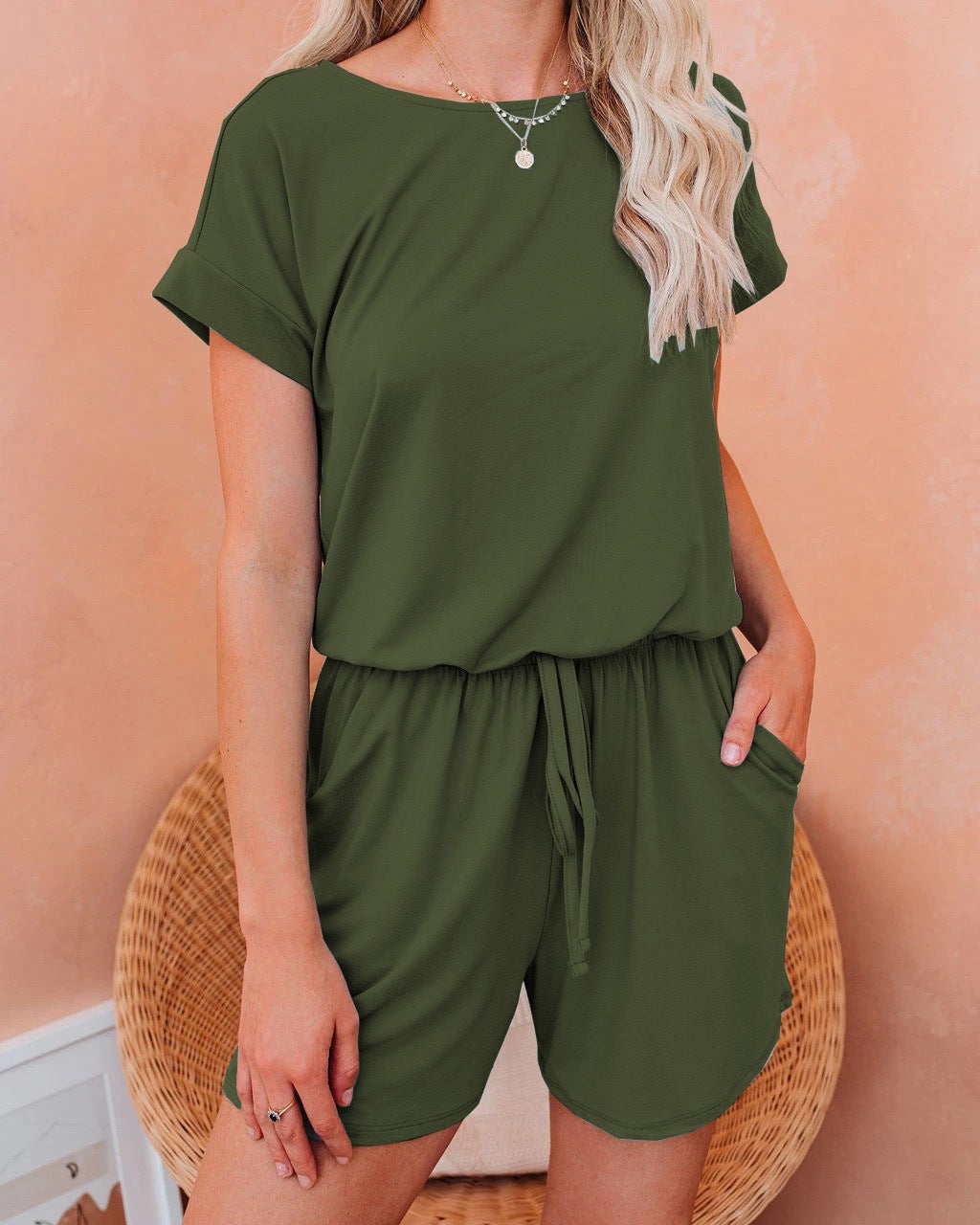 Bequemer Damen-Jumpsuit mit Gummibund und Taschen von MODEGEIST