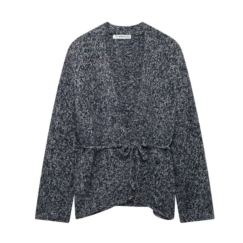 Damen Strickjacke mit Taillengürtel und weichem Material ModeGeist