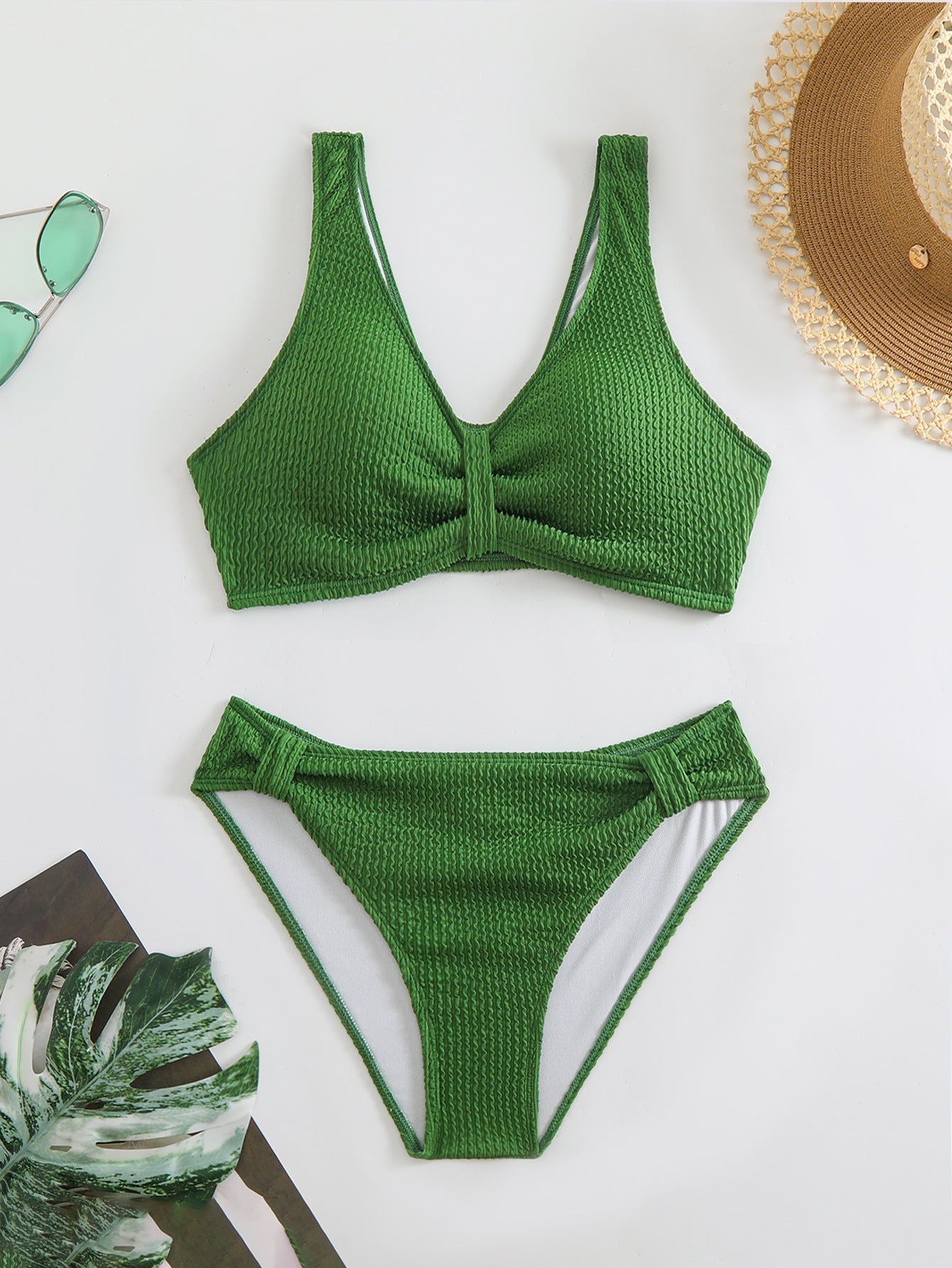 Modischer, geformter Bikini mit hohem Beinausschnitt für Damen