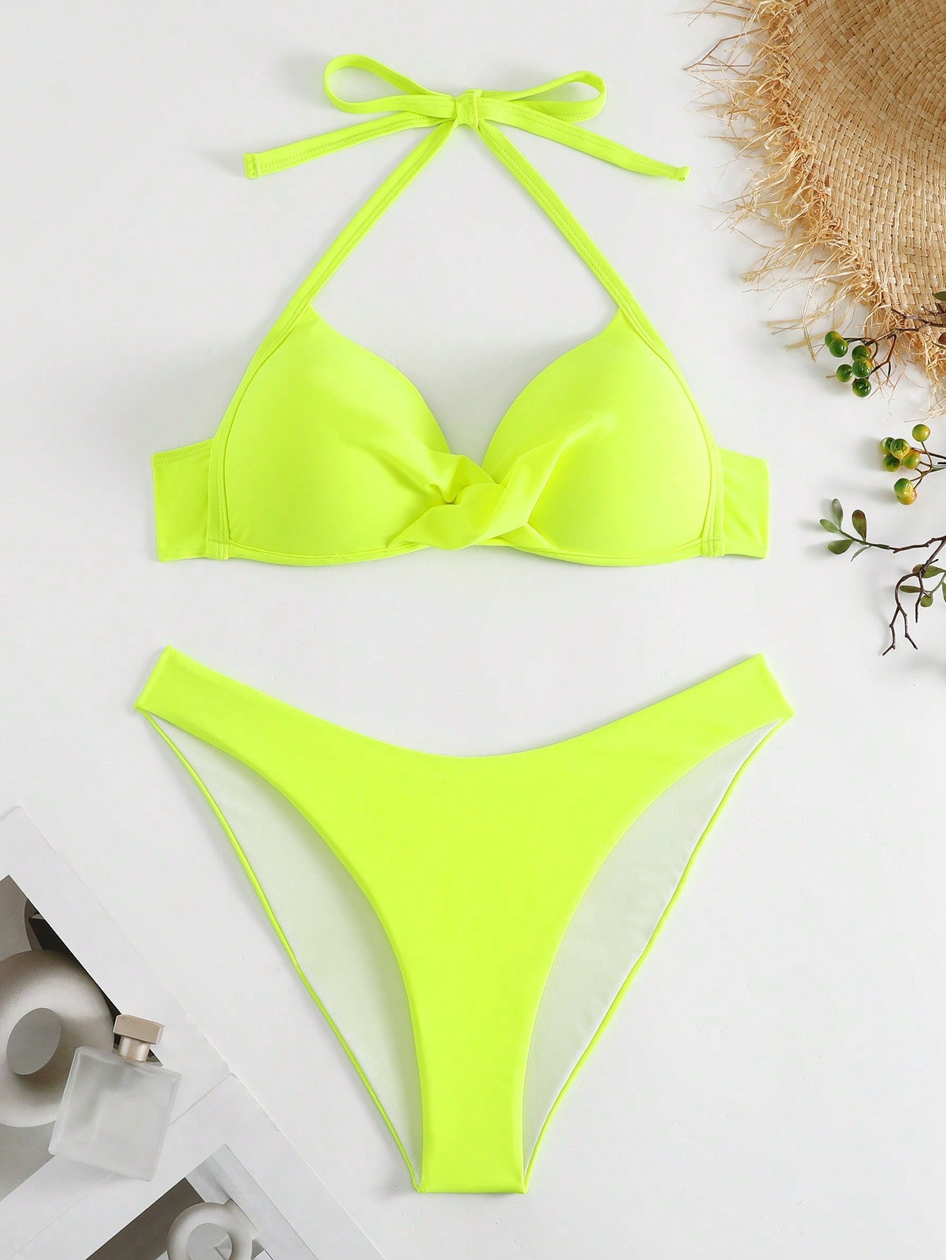 Moderner Damen-Bikini mit Dreieck-Oberteil, modischem Knoten und verstellbaren Trägern