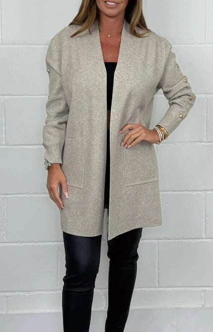 Damen Elegante Strickjacke mit Knopfdetails und Taschen ModeGeist