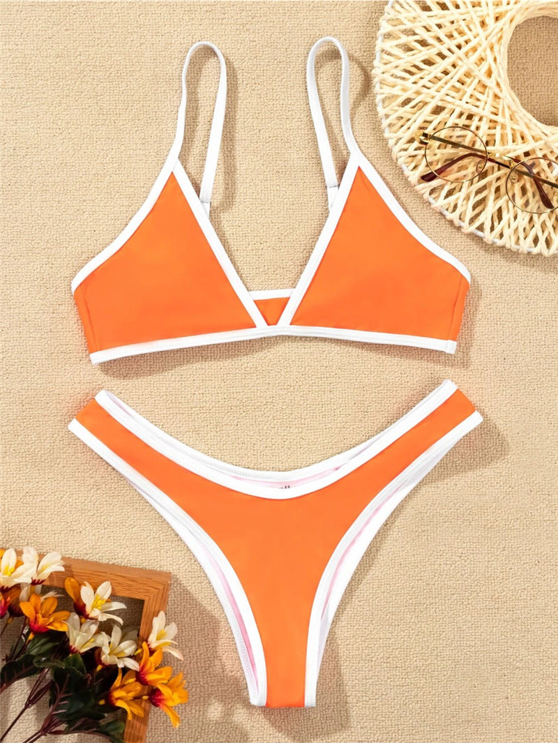 Moderner Damen-Bikini mit Dreiecks-Oberteilen und Kontrastdetails