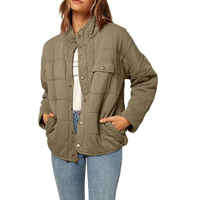 Damen Steppjacke mit dekorativem Knopf ModeGeist