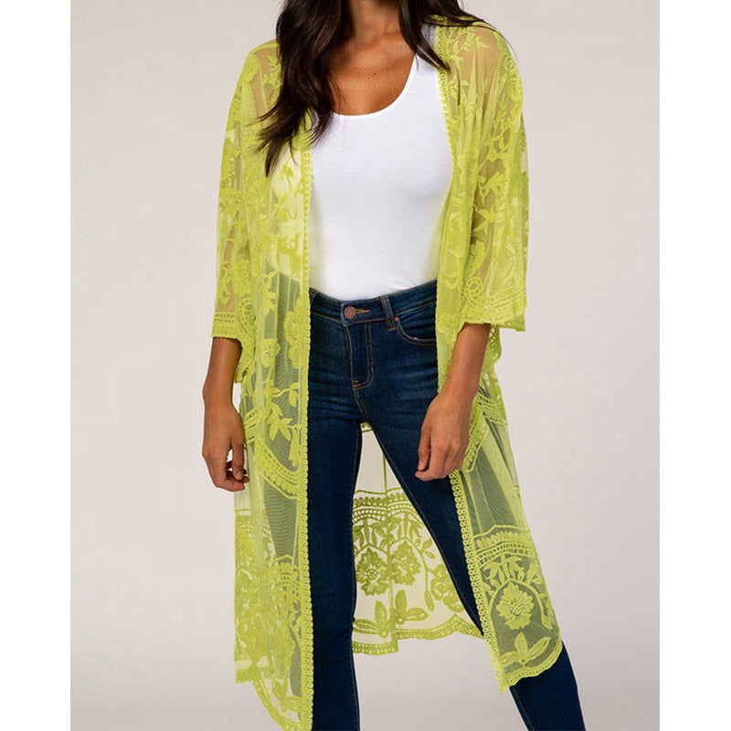 Modischer Damen-Crochet-Kimono mit luftigem Schnitt und Blumenmuster