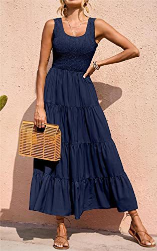 Elegantes Maxikleid für Damen mit Rüschen und figurbetontem Schnitt von MODEGEIST
