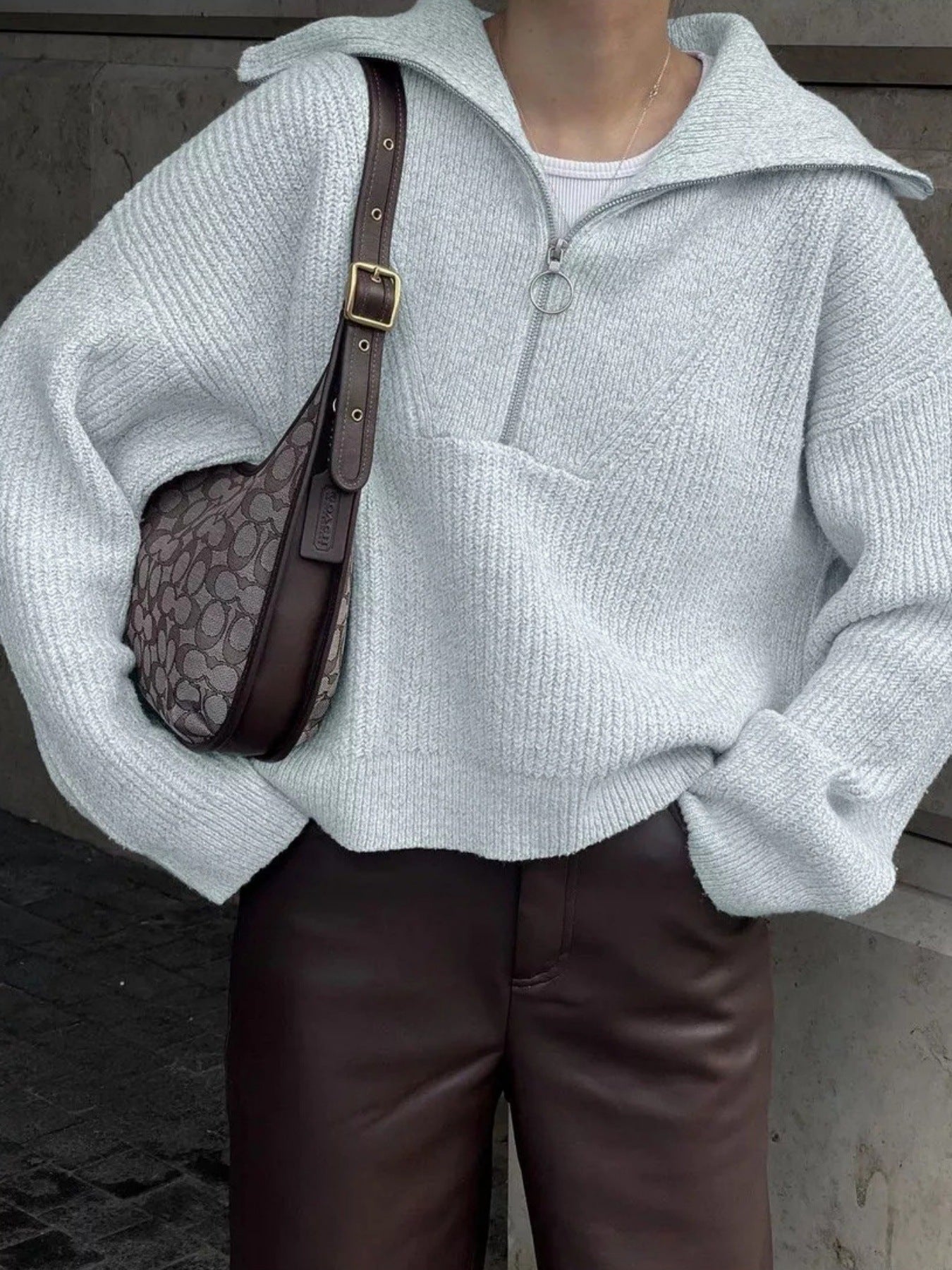 Damen Strickpullover mit Reißverschluss und lässigem Schnitt ModeGeist