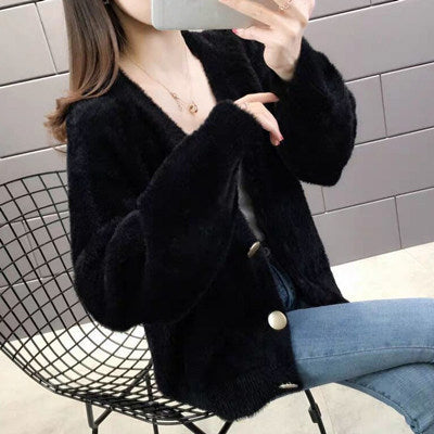 Damen Flauschige Strickjacke mit eleganten Knopfdetails ModeGeist