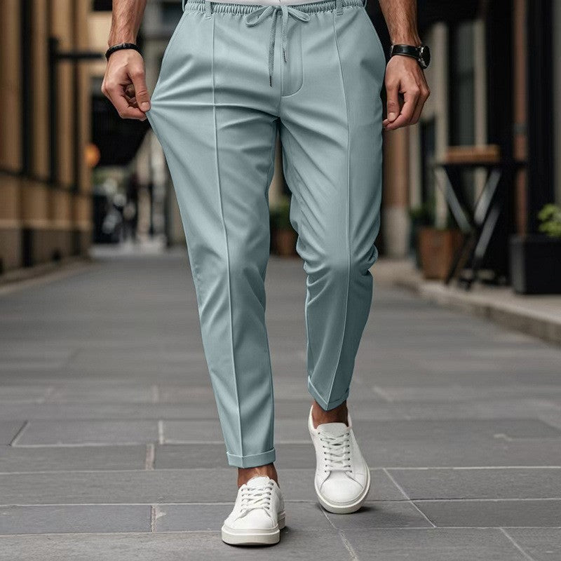 Herren modische Slim-Fit Jogginghose mit elastischem Bund und praktischen Seitentaschen ModeGeist