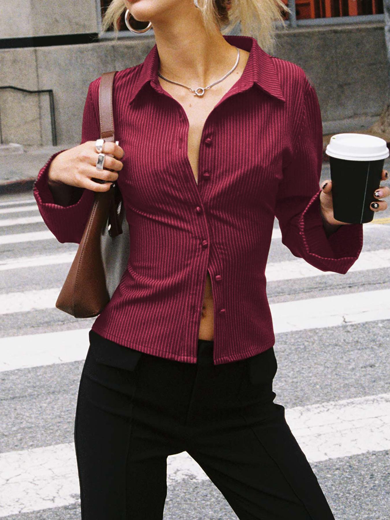 Damen taillierte Hemdbluse mit Klappkragen und feinen Streifen ModeGeist