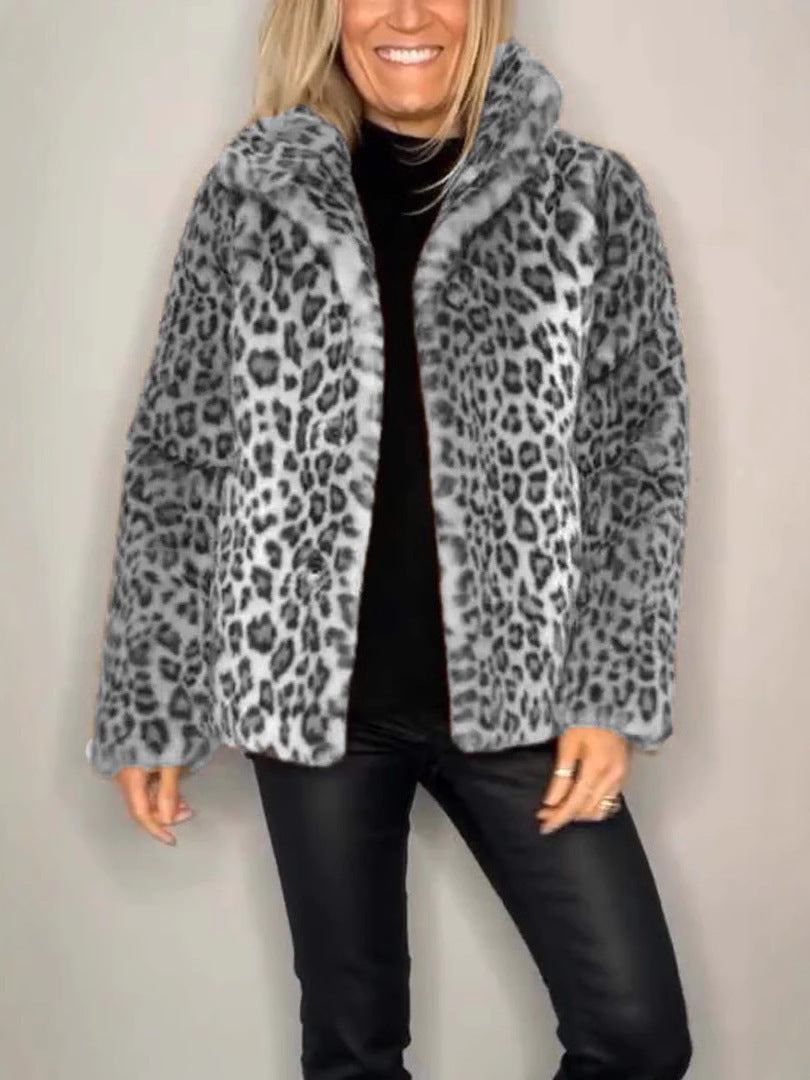 ModeGeist | Mantel - Kunstpelz - Oversized Fit - Reverskragen - Leopardenprint