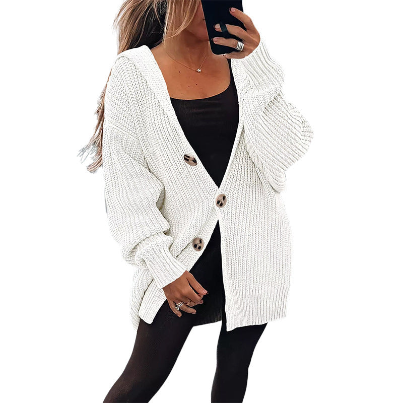 Damen Grobstrickjacke mit übergroßem Schnitt und eleganten Holzknöpfen ModeGeist