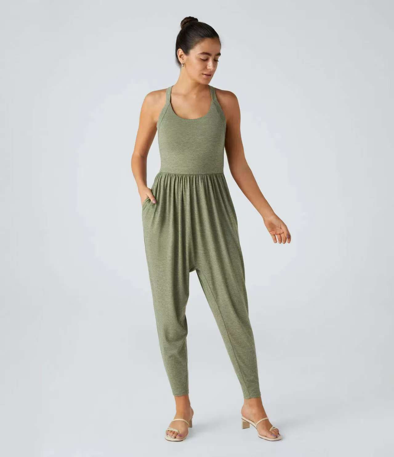 Modegeist Damen Jumpsuit: Weite Passform, Taschen, lebendig