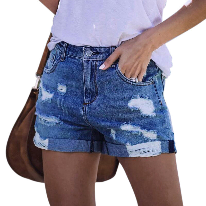 Modische Damen Denim Shorts mit stylischen Rissen und umgeschlagenem Saum von MODEGEIST
 - MODEGEIST