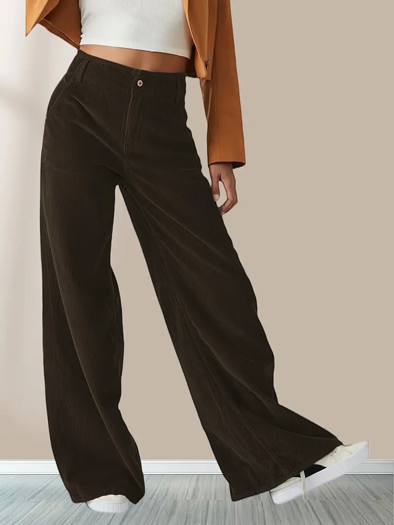 Modische und bequeme Damencordhose von MODEGEIST