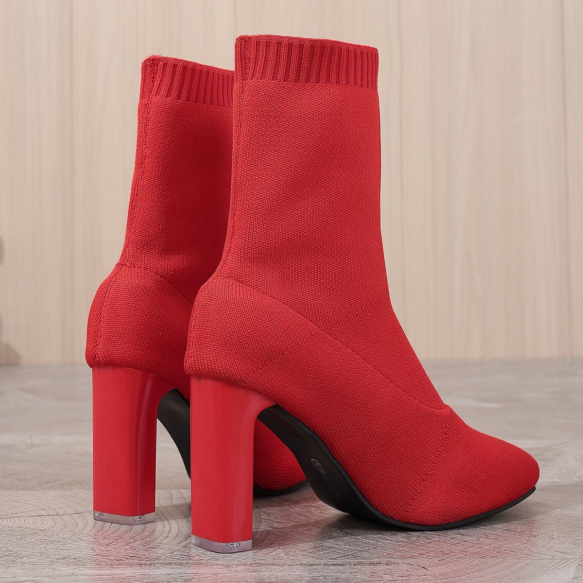 Modische Damen-Stiefeletten mit Blockabsatz von MODEGEIST