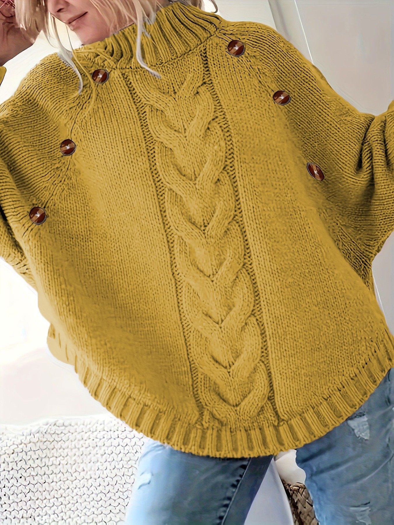 Damen Oversized Strickpullover mit Hochkragen und dekorativen Knopfdetails ModeGeist