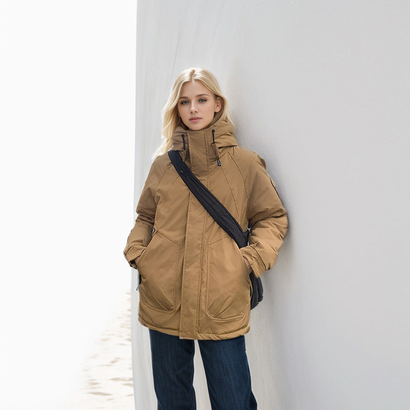 Damen isolierte Funktionsjacke mit hohem Kragen und strategischen Taschen ModeGeist