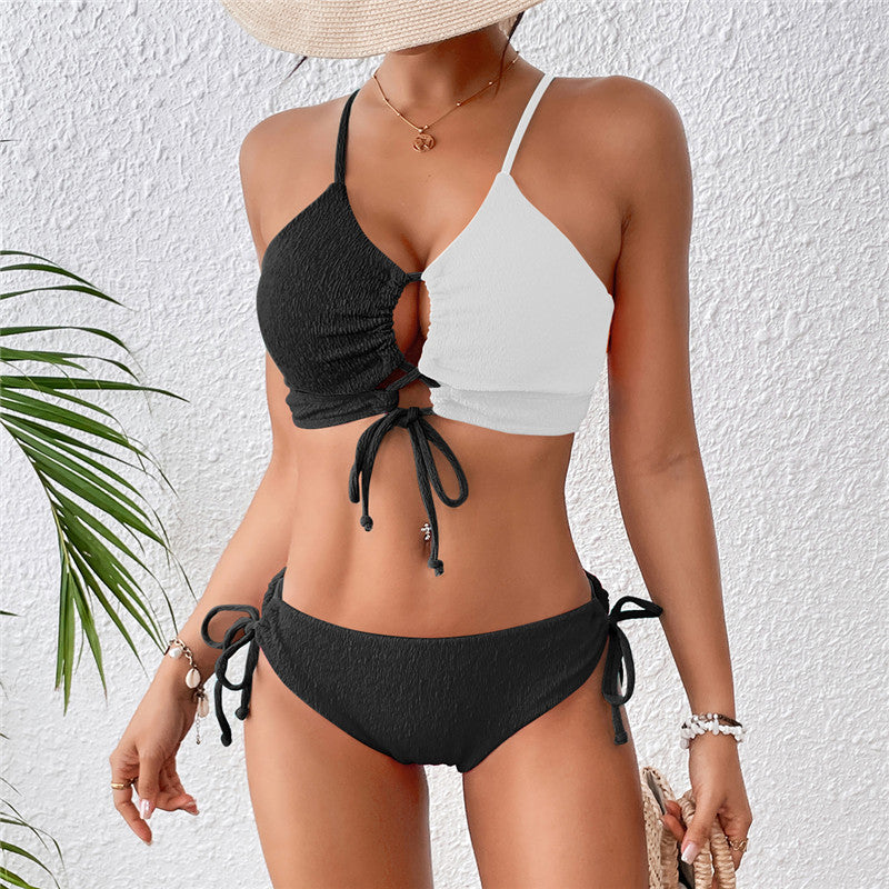 Moderner Damen-Bikini mit stylischem Knoten-Design von MODEGEIST