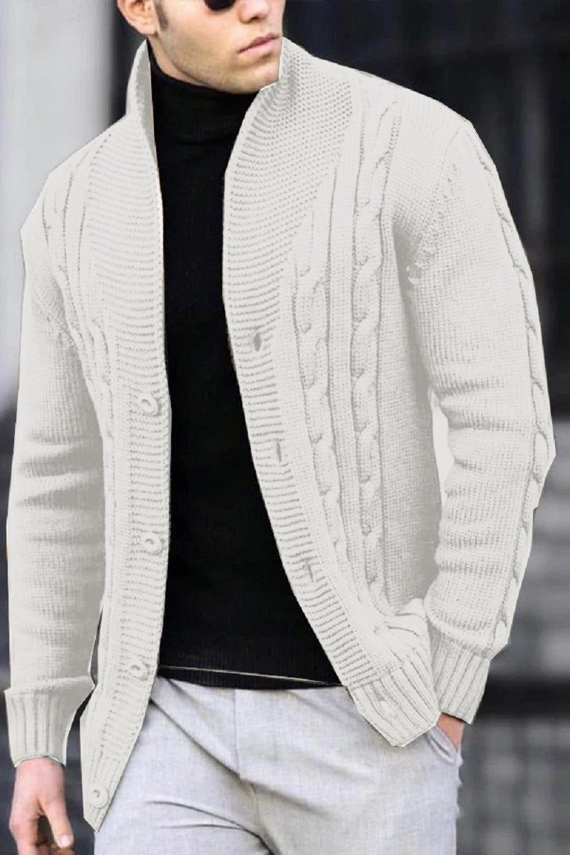Herren Strickjacke mit robustem Zopfmuster und langlebigem Knopfverschluss ModeGeist