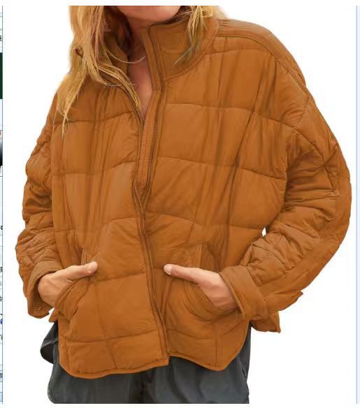 Damen Leichte Steppjacke mit hohem Kragen und praktischen Taschen ModeGeist