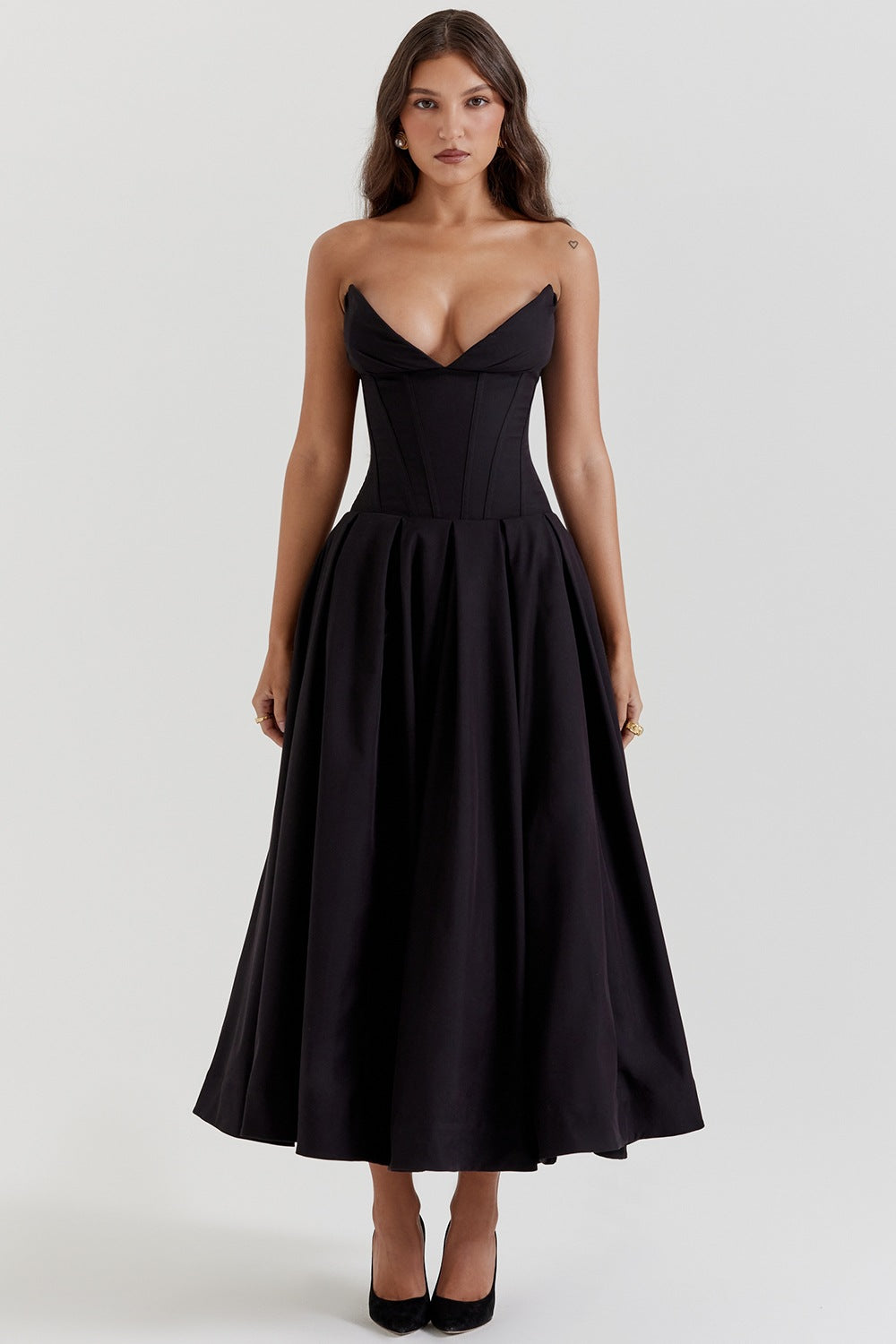Damen Abendkleid mit taillierter Silhouette und A-linien Schnitt ModeGeist