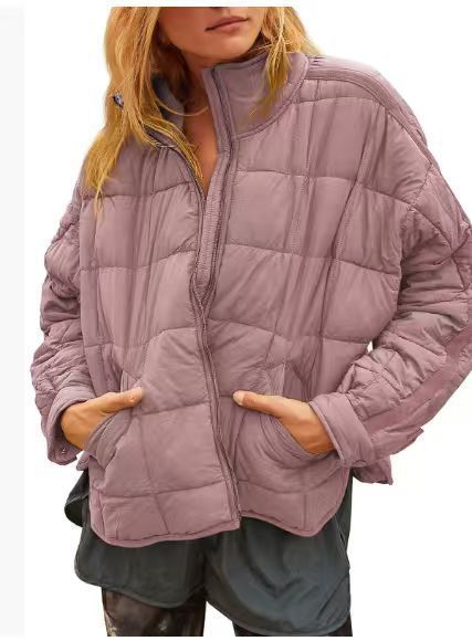Damen Leichte Steppjacke mit hohem Kragen und praktischen Taschen ModeGeist