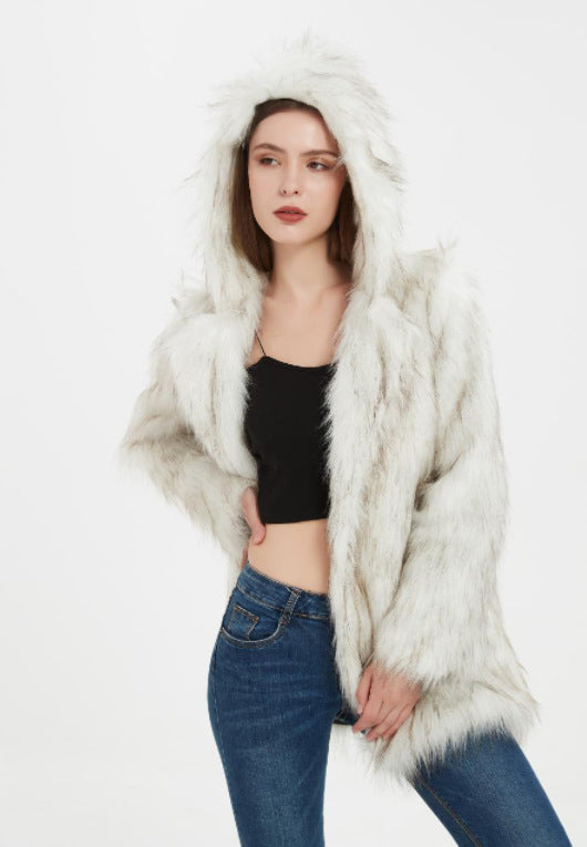 Damen Hoodiejacke aus kuscheligem Kunstfell mit seitlichen Taschen ModeGeist
