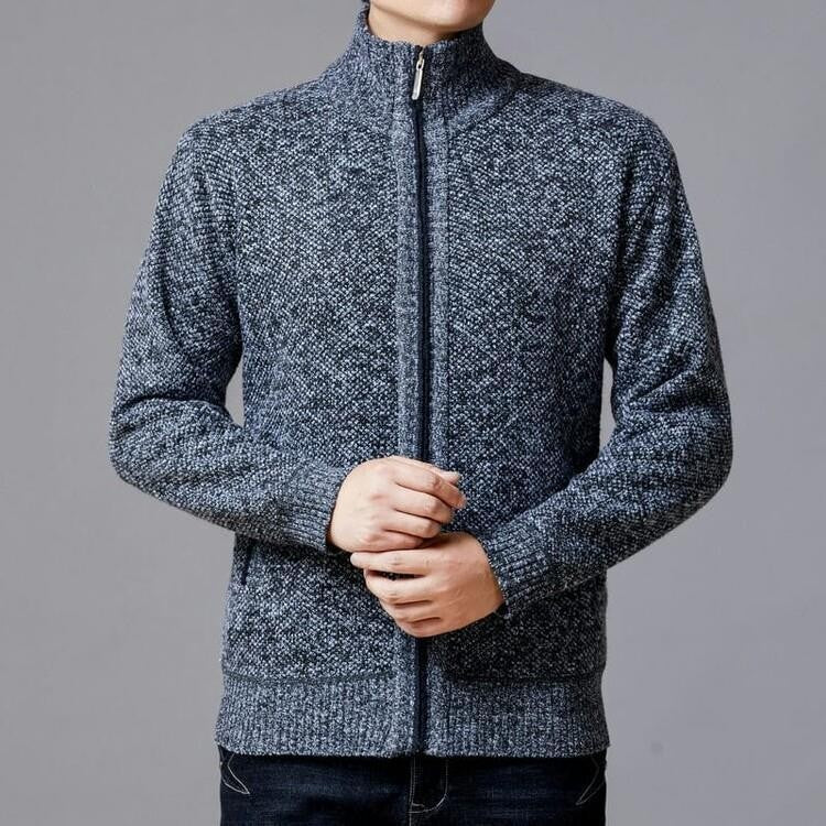 Herren Strickjacke mit modernem Zipper und hohen Kragen ModeGeist