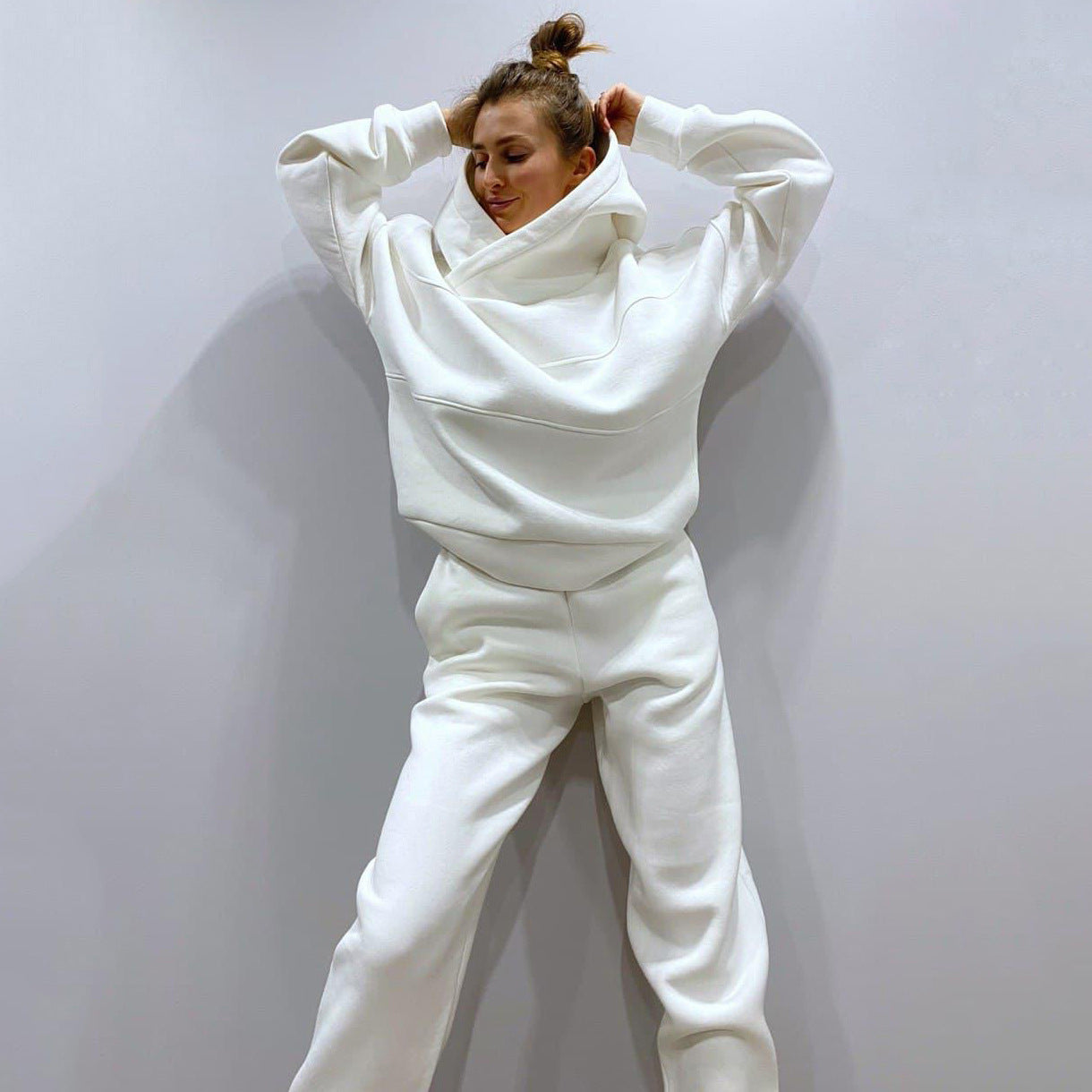 Damen lässiges Hooded Sweatset mit Ziernähten ModeGeist